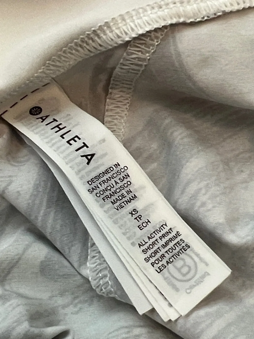 Athleta Marble Swirl Shorts XS Athletic Running‎ Pull On Activewear Pockets Gym